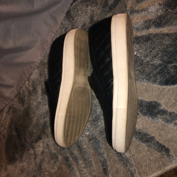Steve Madden Zaander Slip on Sneaker - Picture 5 of 5